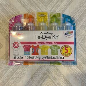 Tulip One-Step Neon Tie-Dye Kit with 5 Refill Packets Under $20